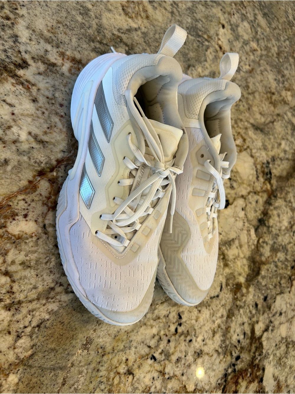 adidas barricade tennis shoes with Silver Logo